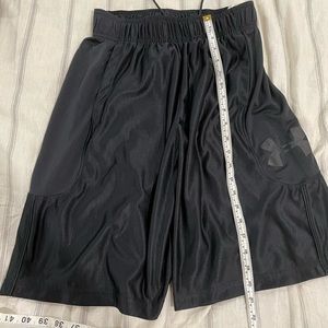 Men’s small under armour shorts